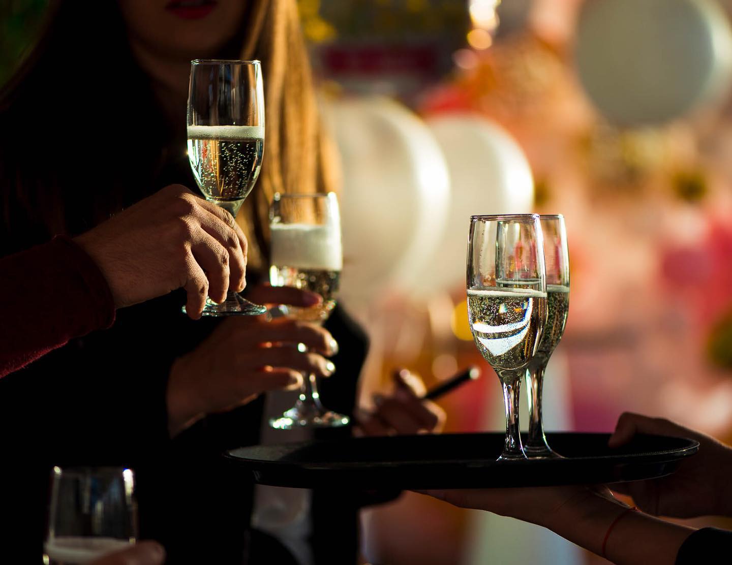 Sky Bar Dorobanti - locul antreprenorilor si al business-urilor reusite